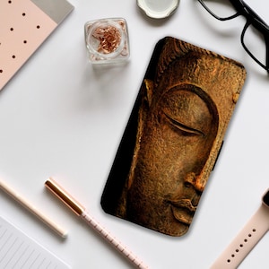 Capa de celular tipo carteira com compartimentos para cartões, capa de celular personalizada Buddha, adicione seu nome!