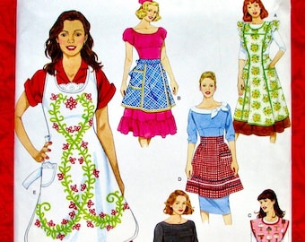 Pode incluir: O padrão Simplicity 8827 apresenta vários designs de aventais. A capa mostra ilustrações de aventais com vários estilos, incluindo estampas florais, xadrez e novidades. Os aventais são combinados com diferentes tops e saias. O padrão é projetado por Teri.