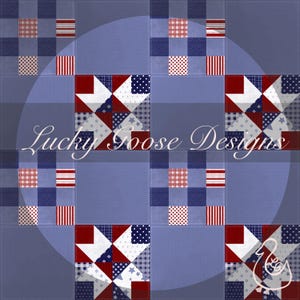 Könnte beinhalten: Eine blaue und weiße Steppdecke mit einem roten, weißen und blauen Sternenmuster. Die Steppdecke besteht aus Quadraten und ist von einem Kreis mit dem Text "Lucky Goose Designs" umgeben.