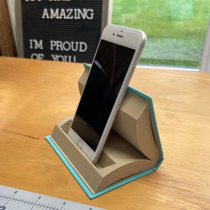 Open telefoonstandaard: laat je passie voor lezen zien met deze telefoonstandaard of gebruik hem als houder voor visitekaartjes!
