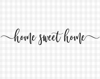 Puede incluir: Una imagen en blanco y negro con el texto "home sweet home" escrito en cursiva.