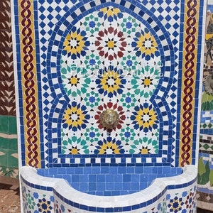 Moroccan mosaic fountain. Mosaic fountain for your garden Or for your interior and exterior. Garden and terrace interior decor. image 2