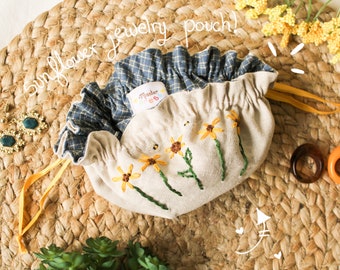 Embroidered Sunflower Jewelry Pouch // Jewelry Organizer // Floral Jewelry Holder // Traveling Jewelry Pouch