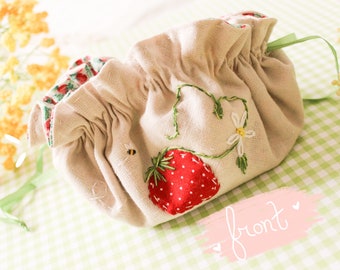 Cute Embroidered Strawberry Jewelry Pouch // Jewelry Organizer // Floral Jewelry Holder // Linen Jewelry Holder