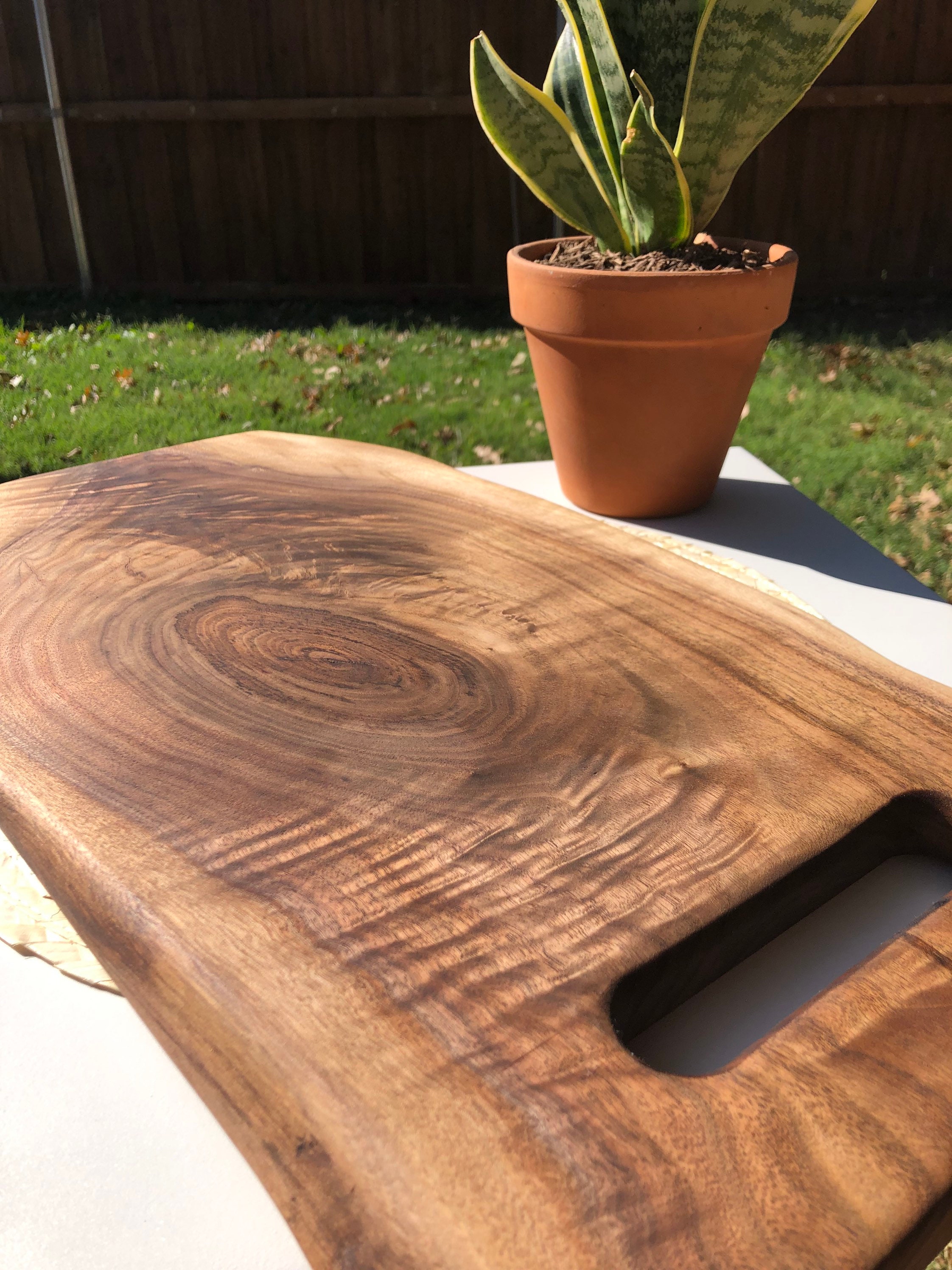 Black Walnut Footed Cutting Board - Personalized Kitchen 5th anniversary  Gift - Serving Board - Organic Live Edge Wood Cutting Board 786 —  Rusticcraft Designs