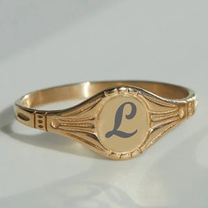 Anillo de sello ovalado personalizado vintage ~ Anillo con inicial delicadamente grabada ~ Anillo de promesa ~ Anillo de oro personalizado ~ Anillo de plata 925 ~ Regalos para mamá
