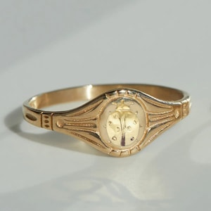 レディバグシグネットリング〜ピンキーシグネットリング〜ミニマリストリング〜プロミスリング〜925シルバーリング〜彼女へのギフト〜結婚指輪〜記念日リング