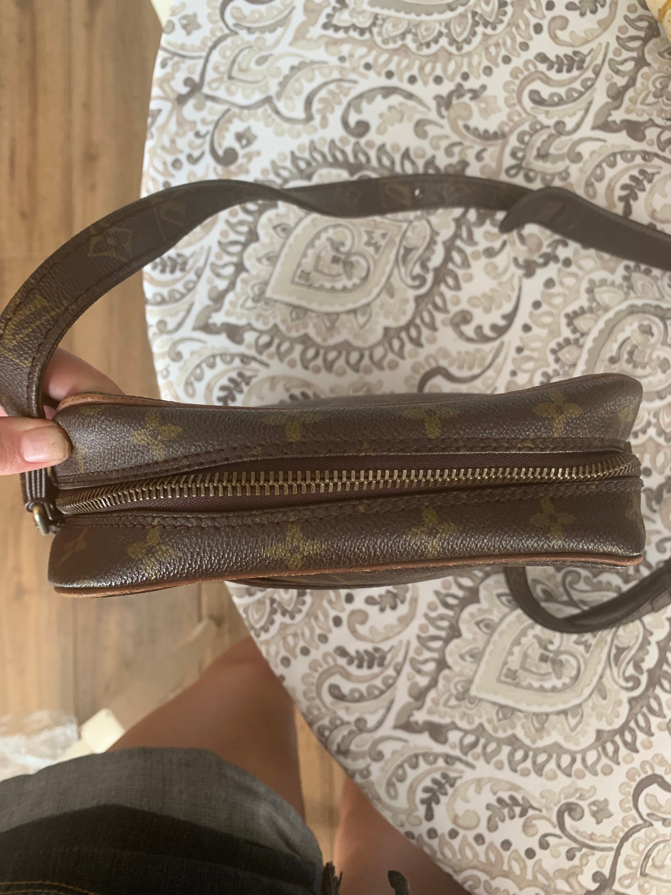 Lv Shoulder Bag Canada Map