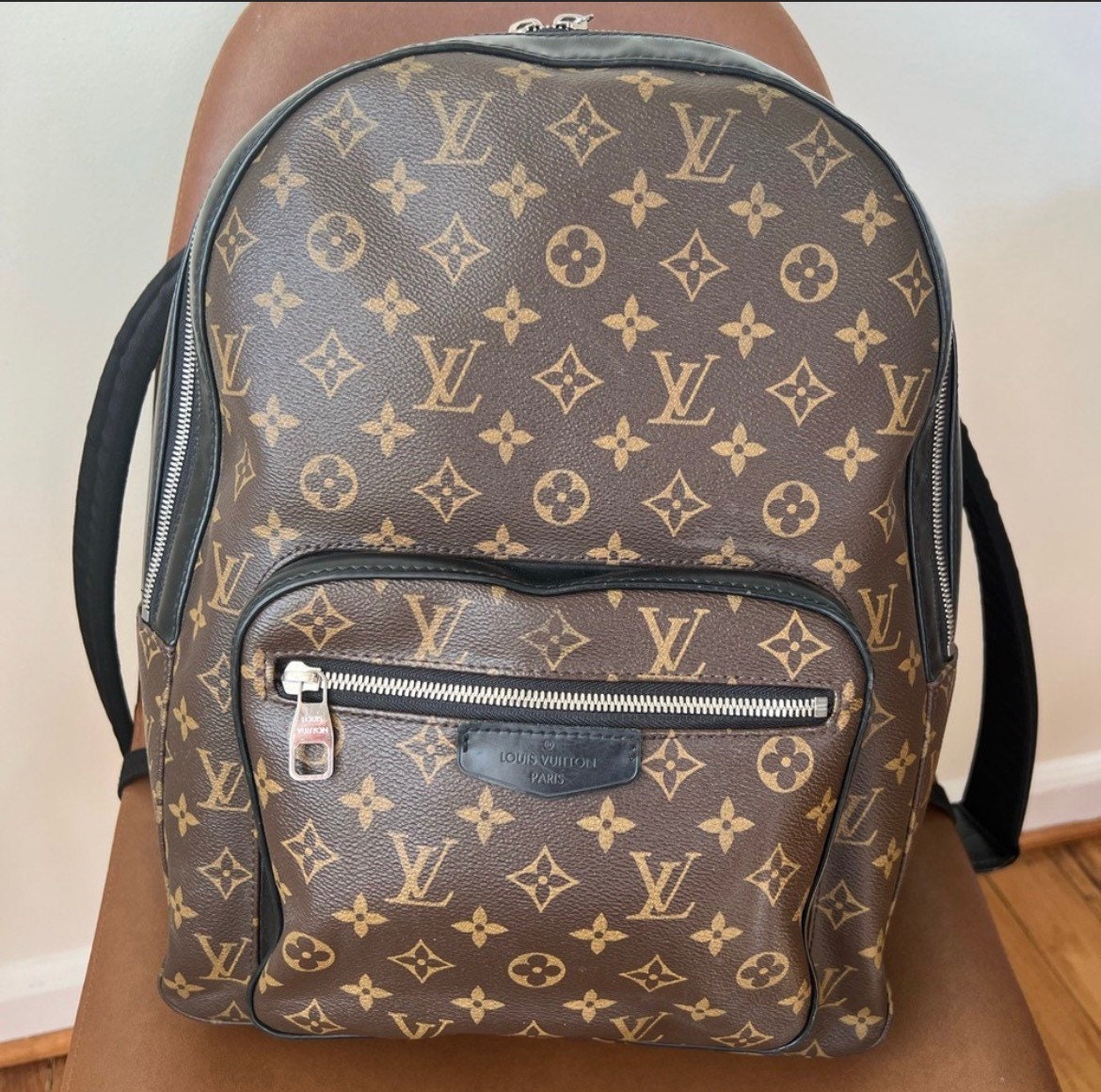 black louis vuitton backpack mens