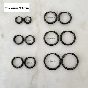 Minimalist Edge Black Hoop Earrings - Small Hypoallergenic Piercing Hoops