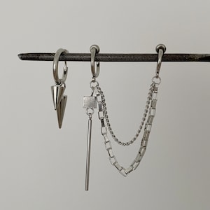 Spike Mismatched Clip On Earrings - Gothic Clip On Earrings - Unisex Punk Earrings - Chain Earrings