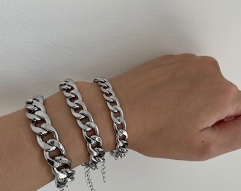 Sleek Unisex Stainless Steel Curb Chain Bracelet - Minimalist Style