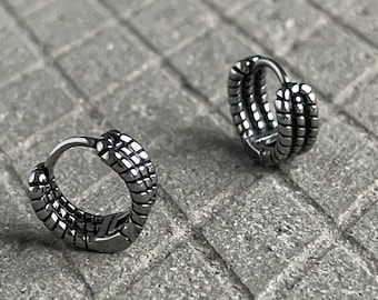 Twisted Titanium Hoop Earrings for Men: Everyday Line Pattern