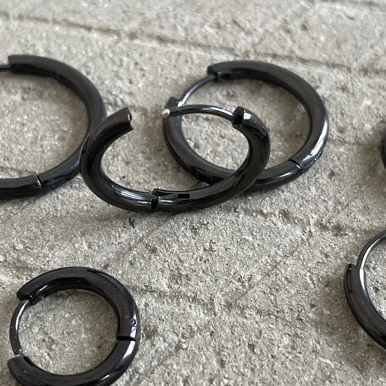 2.5mm Black Hoop Earrings Stainless Steel Lightweight Gothic Huggie and