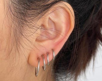 2 Paia Orecchini A Cerchio Argento In Acciaio Inox – Clip-on Non Forati, Unisex