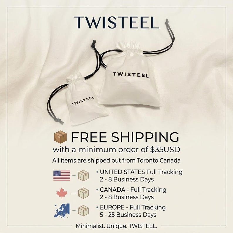 Puede incluir: Dos peque&ntilde;as bolsas blancas con cord&oacute;n con la palabra "TWISTEEL" impresa en negro. Las bolsas est&aacute;n sobre un fondo blanco. El texto "TWISTEEL" est&aacute; en la parte superior de la imagen, y las palabras "FREE SHIPPING" tambi&eacute;n son visibles.