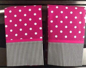 Pink Polka Dot Tea Towels (Set of 2)|Polka Dot Kitchen Tea Towels| Kitchen Linens| Christmas Gift| Teachers/Gift| Holiday Dish Towel