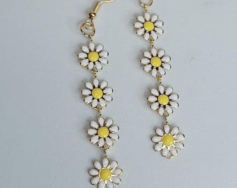 White Daisy Flower Earrings Gold Plated Boho Style Floral Jewelry for Women Bridesmaid Gift