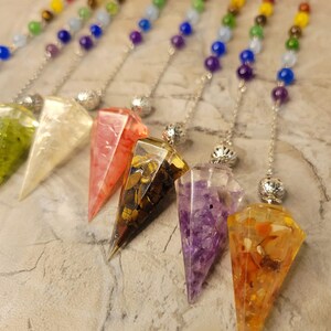 Resin Dowsing Pendulum: Chakra Jewelry with Natural Gemstone Chips image 2