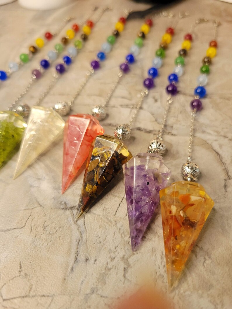 Resin Dowsing Pendulum: Chakra Jewelry with Natural Gemstone Chips image 2
