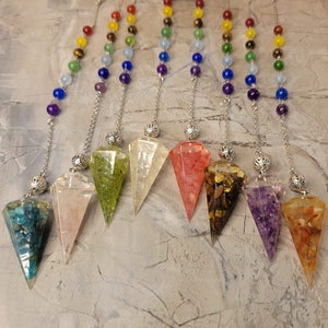Resin Dowsing Pendulum: Chakra Jewelry with Natural Gemstone Chips