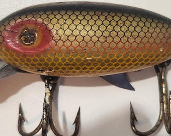 Leurres De Pêche Vintage CA Clark Mfg Co Water Scout - Annonce Circa 1947 Avec Tapis Noir
