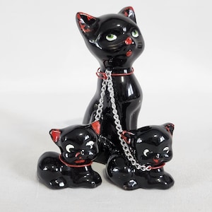 Cat Family Figurines, Redware, Black And Red, Set of 3, Ceramic, Vintage, 1960s, Made in Japan