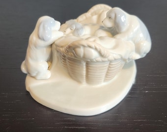 Puppy Fugurine. Vintage, Puppies in basket, Made in Taiwan