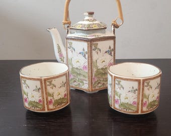 Set di teiere in porcellana. Vintage, 4 pezzi, dipinto a mano, colibrì e loto, prodotto in Giappone.