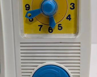 Simba Baby Uhr プラスチック トイ BLUE-BOX 1981 Musical Tv and Clock Wind up Toy, Blue Box, Toddler Toys
