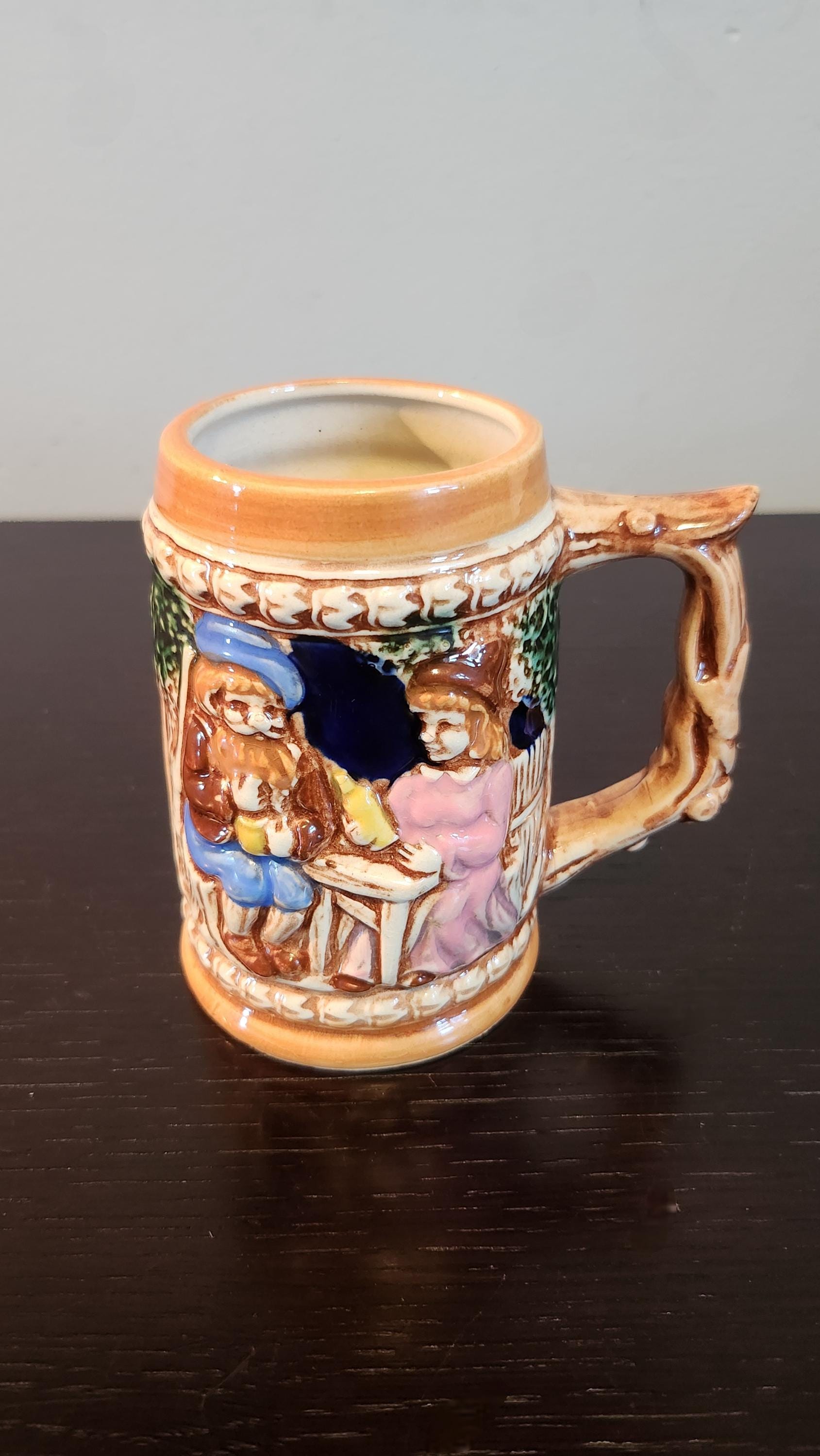 ドイツ風ビールジョッキ。ヴィンテージ、1950 年代、陶器、手描き、3D