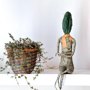 Scultura CACTUS - opera d'arte originale, amanti dei fiori, scultura in cartapesta, decorazione per mensole, arte figurativa, piccola scultura per casa e ufficio