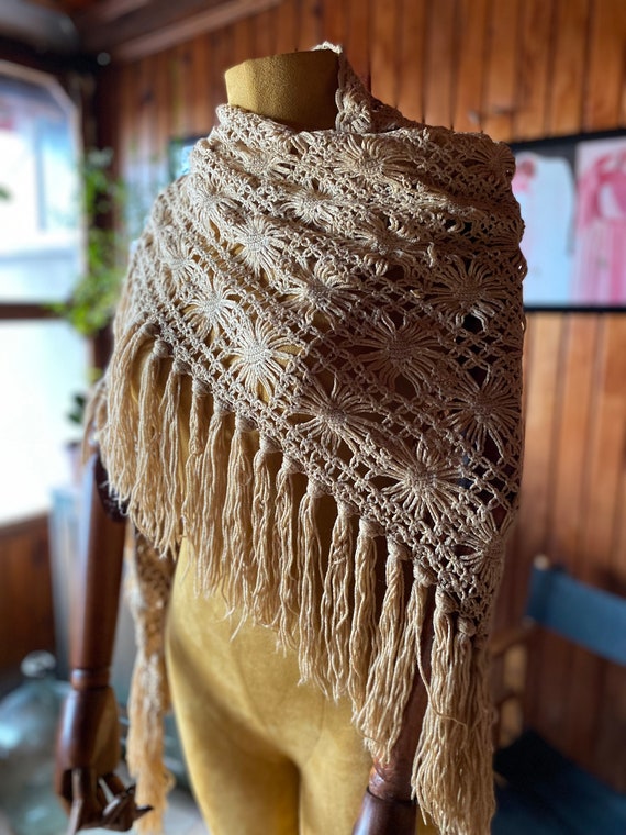 Vintage Handknitting Shawl/ Crochet Wool Shawl/ R… - image 2