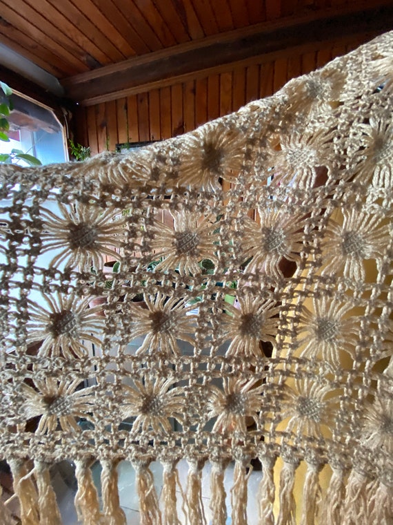 Vintage Handknitting Shawl/ Crochet Wool Shawl/ R… - image 5