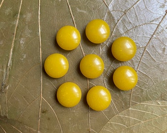 Vintage Yellow Button Set of 7/ Vintage Candy Buttons- 7 pieces button/ v