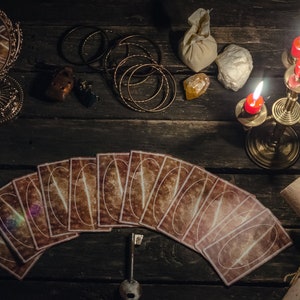 Lectura detallada del Tarot del mes próximo: en 24-48 horas