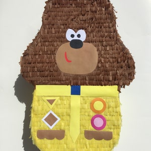 Hey Duggee pinata