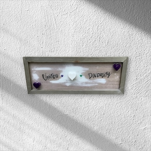 United in Diversity Horizontales Schild - Pride, Support, Love - Harz mit UV-Schutz