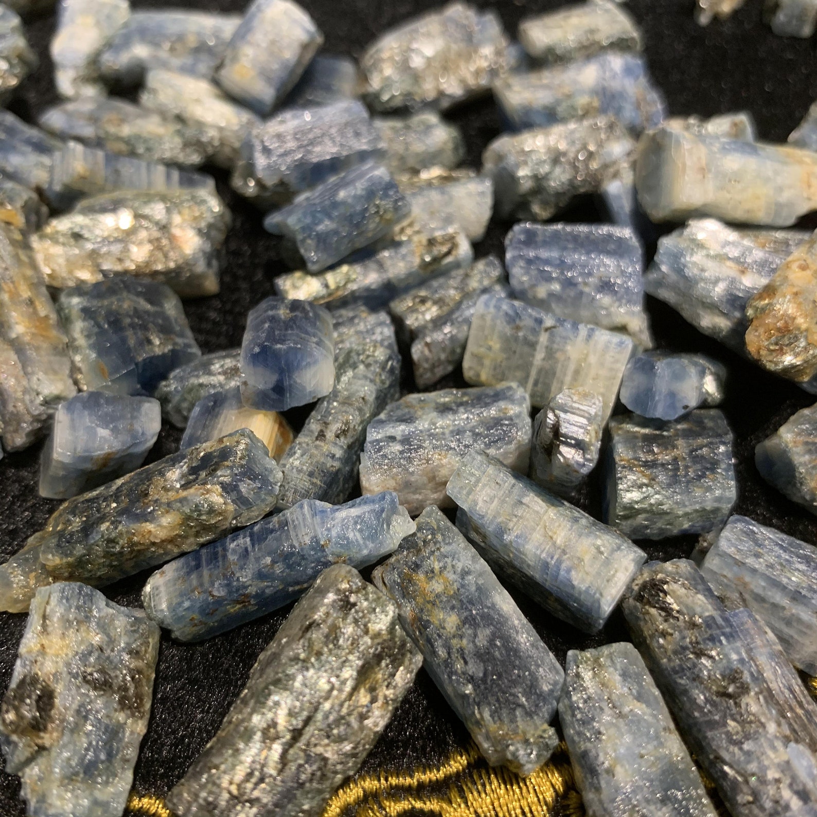 Raw kyanite for Handmade or Collected 100% natural blue | Etsy