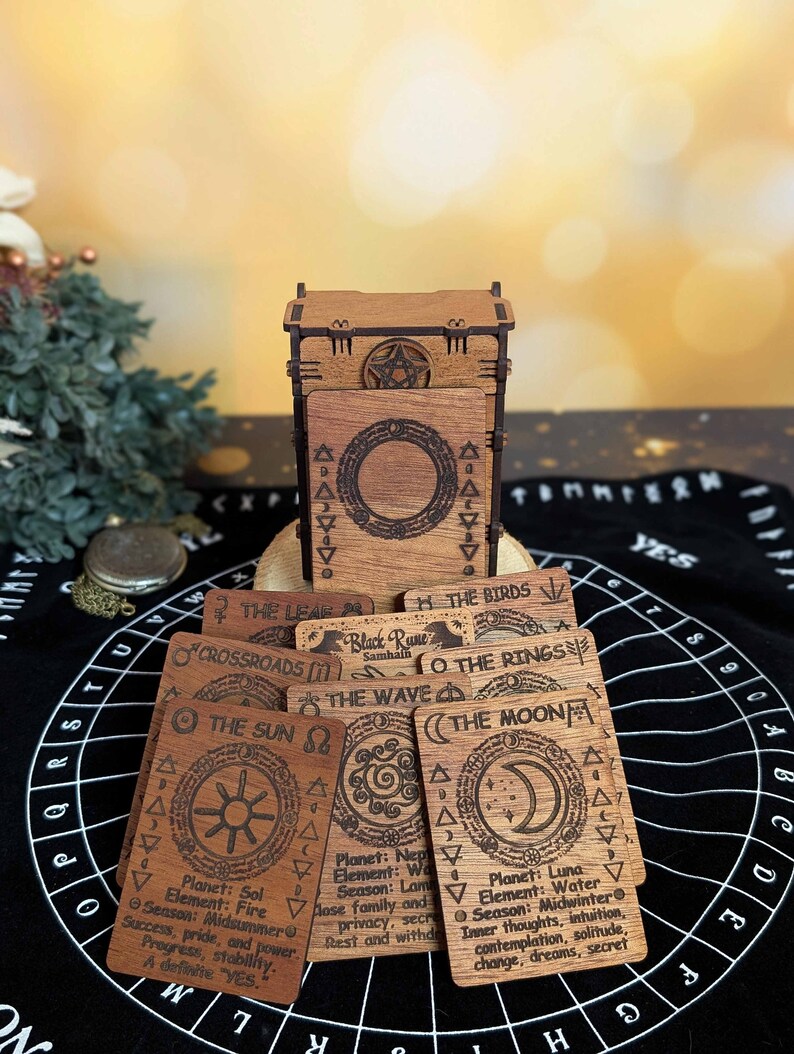 Eight card witch runes set with box
