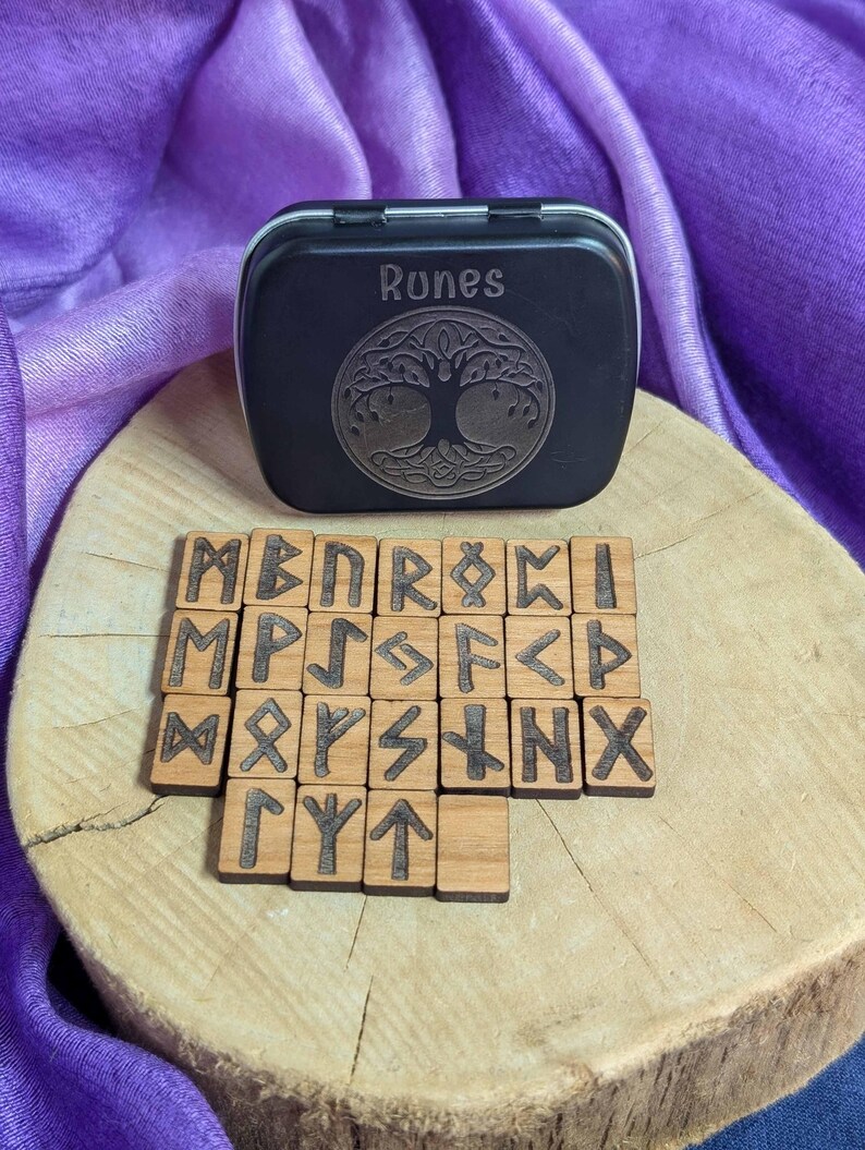 Elder futhark rune set; Mini rune set