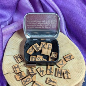 Elder futhark rune set; Mini rune set