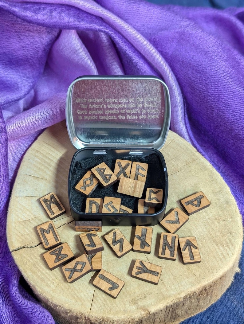 Elder futhark rune set; Mini rune set