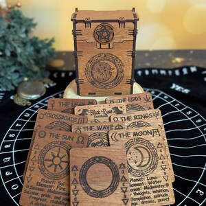Eight card witch runes set with box