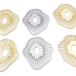 6pcs Flower Charms, Flower Pendants, Alloy Filigree Flower Charm, Gold Plated Metal Necklace Pendant, DIY Findings Supplies 35x33mm