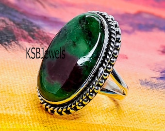 Rubin Zoisit Sterlingsilverring: Oval Cabochon, Boho Handgjorda Smycken