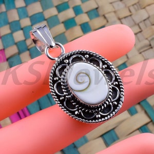 Handmade Shiva eye Pendant In Sterling Silver, Boho Jewelry, Spiritual Necklace Jewelry,  Gift For Her, Sacred Shell Necklace, Eye Of Shiva