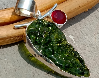 AAA++ Quality Raw Moldavite Quartz with Round Garnet Pendant, 925 Sterling Silver Pendant, Handmade Pendant, All Occasions Gift,