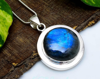 Natural Blue Flash Labradorite Pendant, 925 Silver Minimalist Statement Jewelry