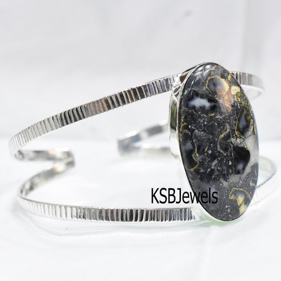 One Of The Most Unique Native American Navajo Honeybee Jasper Sterling Silver Bracelet One Of The Most Unique Native American Navajo Honeybee Jasper Sterling Silver Bracelet